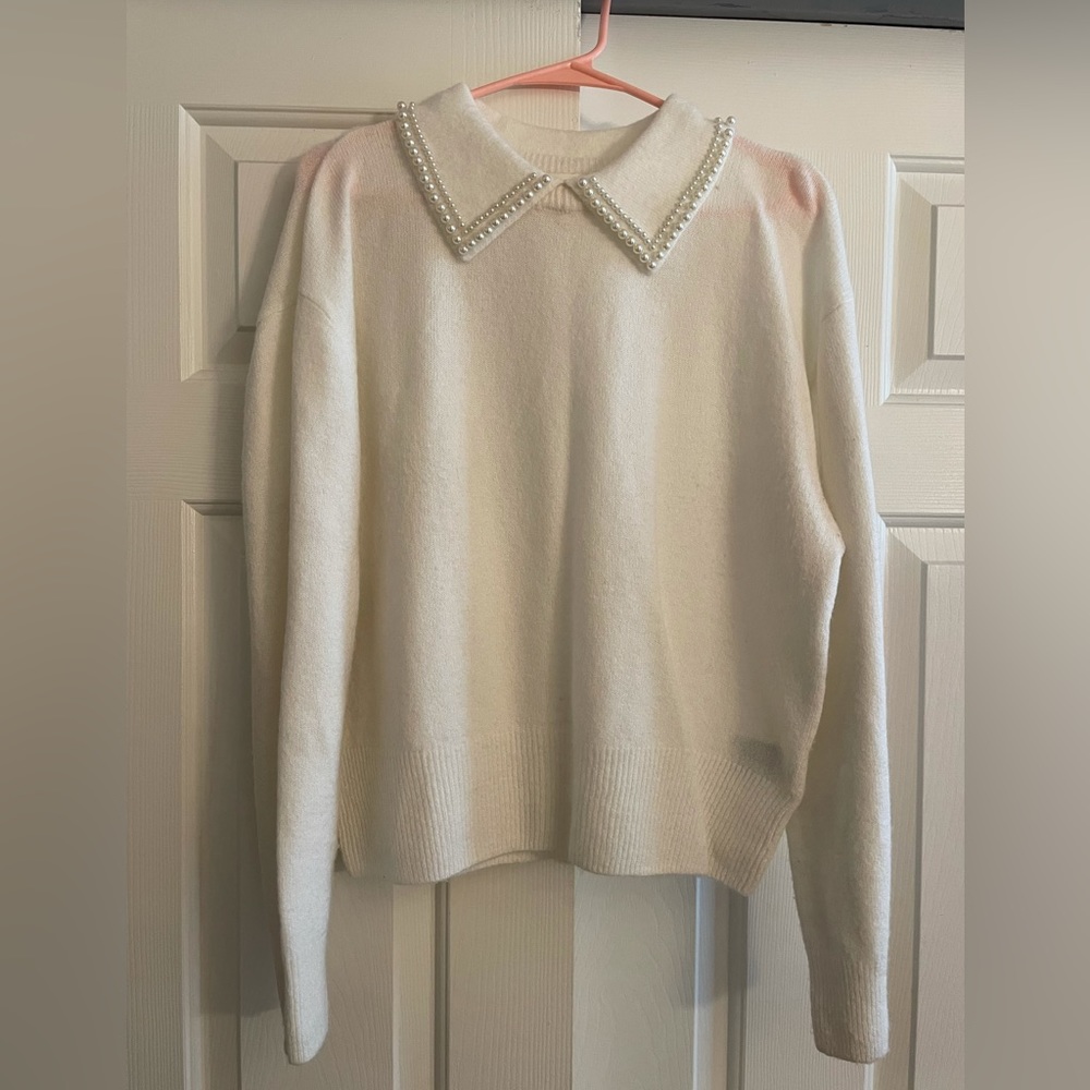 H&M White Crewneck Pearl Sweater